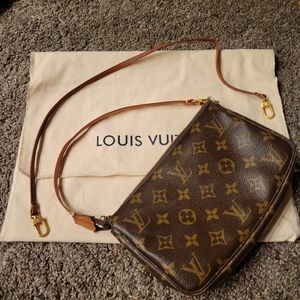 Louis Vuitton purse Auth